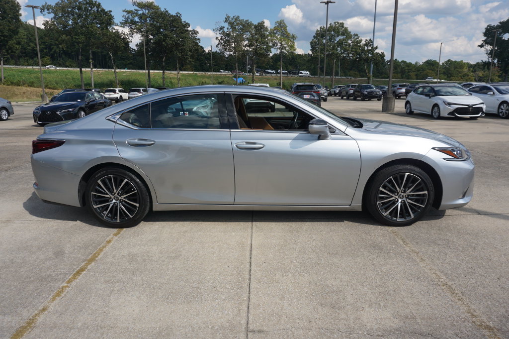 Used 2024 Lexus ES 350 w/ Premium Package FWD image 21