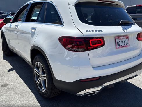 Used 2021 Mercedes-Benz GLC 300 image 2