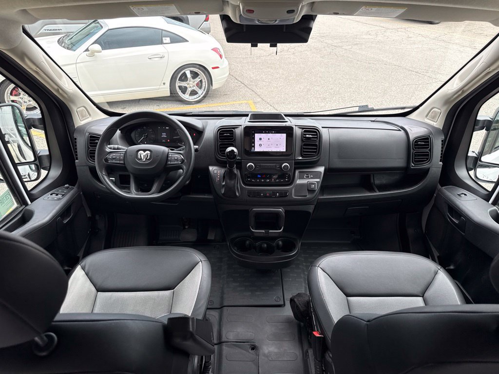 Used 2025 RAM ProMaster 2500 w/ Convenience Group FWD image 31