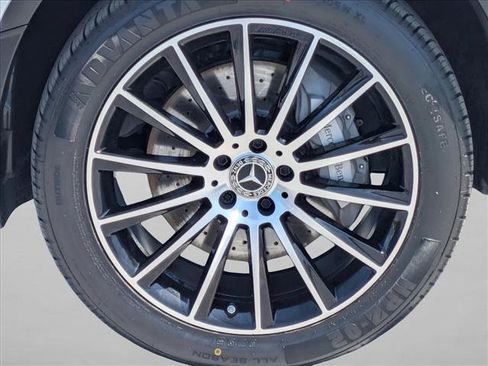 Used 2022 Mercedes-Benz GLC 300 4MATIC Coupe image 24