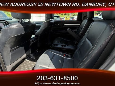 Used 2015 Toyota Highlander XLE AWD/4WD image 26