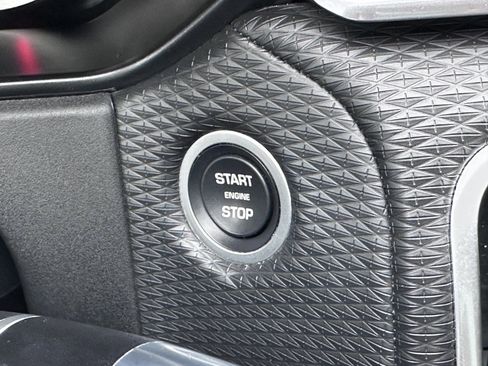 Used 2022 Land Rover Range Rover Velar R-Dynamic S image 26