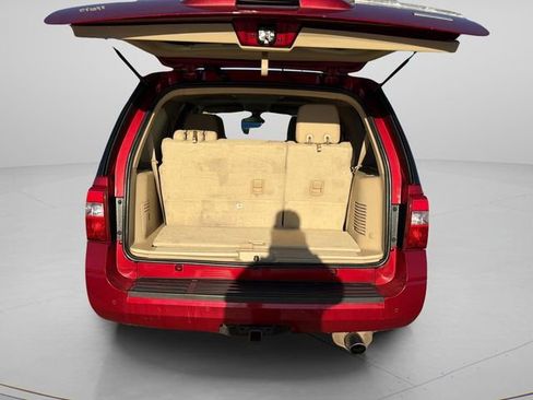 Used 2017 Ford Expedition XLT image 15