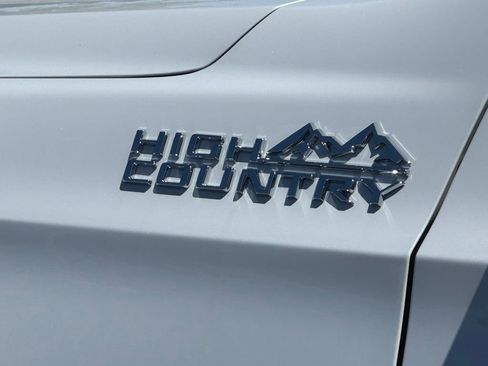 New 2026 Chevrolet Tahoe High Country RWD image 4