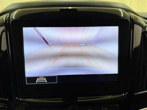Used 2020 Chevrolet Traverse LT AWD/4WD image 24