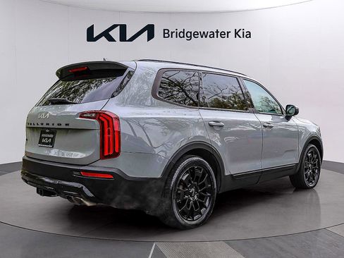 Certified 2022 Kia Telluride EX w/ EX Premium Package AWD/4WD image 2