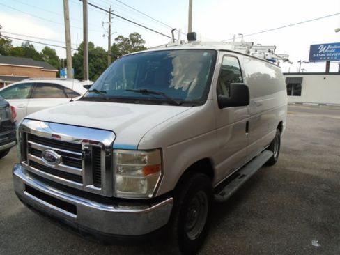 Used 2013 Ford E-250 and Econoline 250 w/ PWR Group image 5