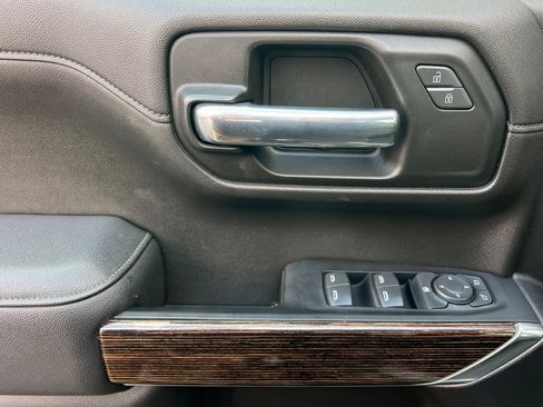 Used 2022 GMC Sierra 1500 SLE image 12