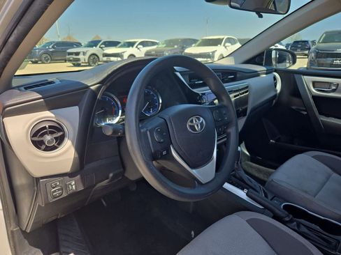 Used 2017 Toyota Corolla LE image 2