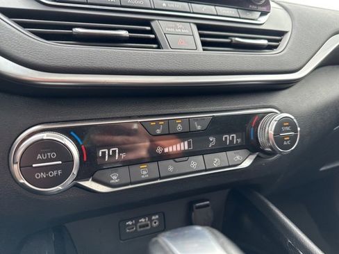 Certified 2020 Nissan Altima 2.5 SV image 19