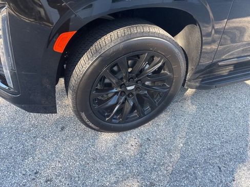 Used 2024 Cadillac Escalade Sport w/ LPO, ONYX Package image 4