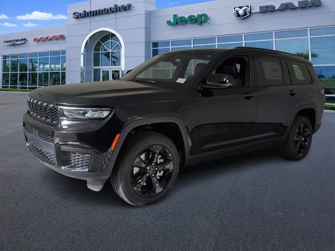 New 2025 Jeep Grand Cherokee L Altitude RWD image 4