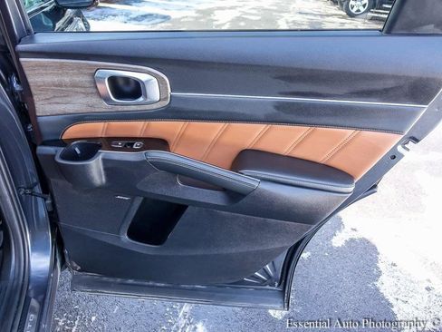 Used 2022 Kia Sorento SX Prestige w/ Rust Color Package image 29