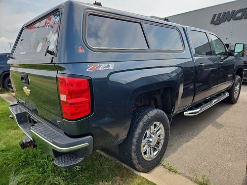 Used 2017 Chevrolet Silverado 3500 LT AWD/4WD image 7