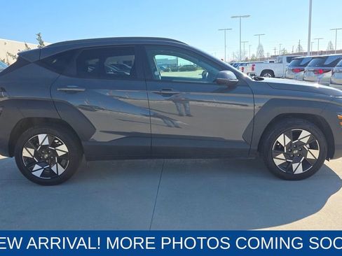 Used 2025 Hyundai Kona SEL image 6