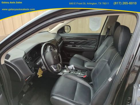 Used 2018 Mitsubishi Outlander GT image 10