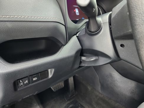 Used 2024 Toyota RAV4 XLE image 37