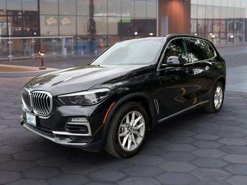 Used 2019 BMW X5 xDrive40i w/ Premium Package 2 AWD/4WD image 4
