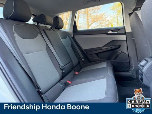 Used 2022 Volkswagen Taos S image 37