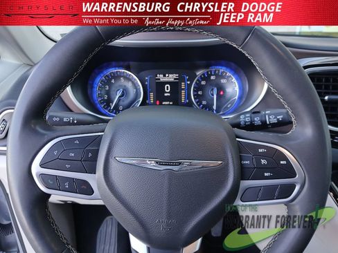 Used 2023 Chrysler Voyager LX FWD image 20