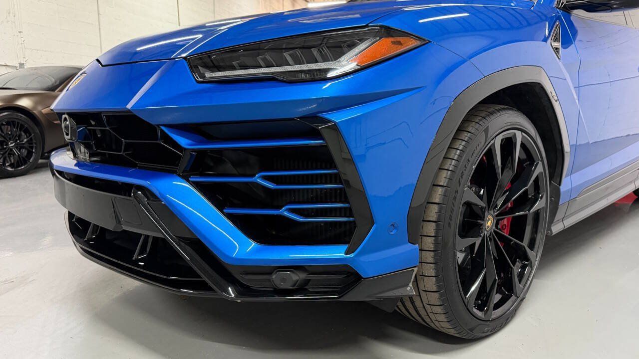 Used 2021 Lamborghini Urus AWD/4WD image 29