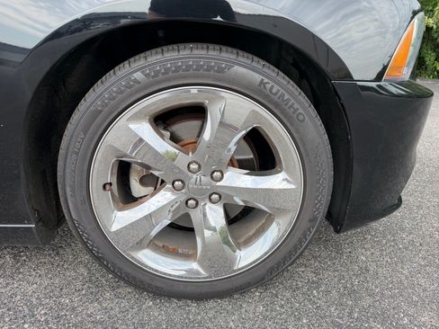 Used 2012 Dodge Charger R/T RWD image 19