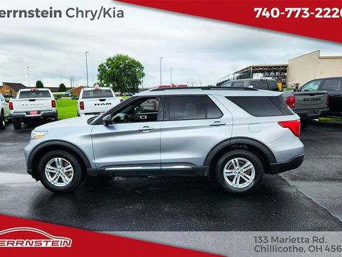 Used 2020 Ford Explorer XLT w/ Equipment Group 202A AWD/4WD image 4