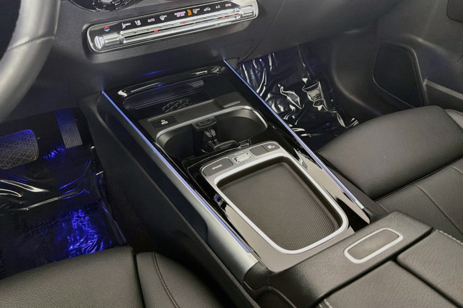 Used 2024 Mercedes-Benz GLB 250 4MATIC image 6