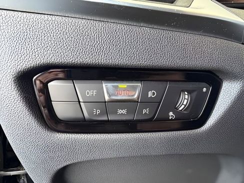 Used 2024 BMW 230i Coupe w/ Premium Package image 21