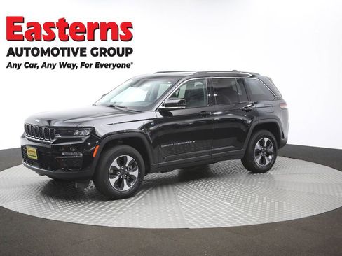 Used 2023 Jeep Grand Cherokee 4WD 4xe w/ Luxury Tech Group II image 60