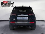 Used 2023 Jeep Grand Cherokee Limited image 3