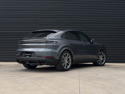 New 2026 Porsche Cayenne Coupe AWD/4WD image 7