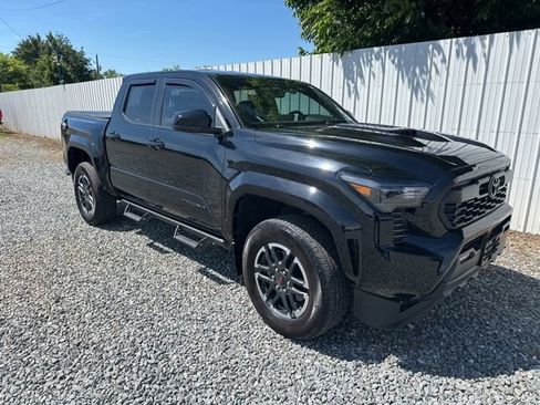 Used 2024 Toyota Tacoma TRD Sport RWD image 7