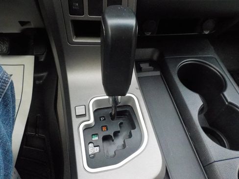 Used 2011 Toyota Tundra 4x4 Double Cab w/ TRD Off-Road Pkg image 20