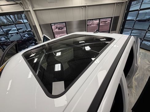 Used 2025 RAM 1500 Laramie w/ Night Edition image 9