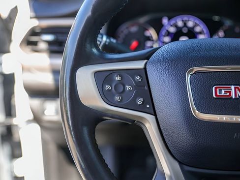 Used 2022 GMC Acadia Denali w/ Denali Ultimate Package image 14