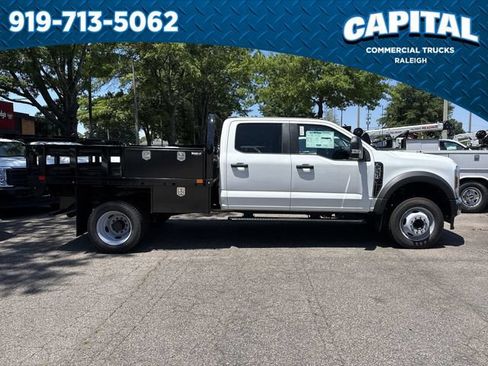 New 2025 Ford F450 XL w/ XL Chrome Package RWD image 9