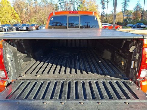 Used 2016 Toyota Tacoma TRD Sport w/ Towing Package image 30