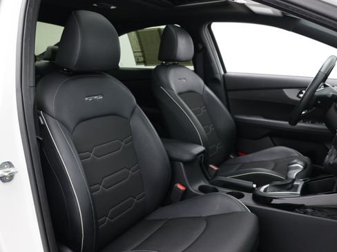Used 2021 Kia Forte GT-Line w/ GT-Line Premium Package FWD image 41