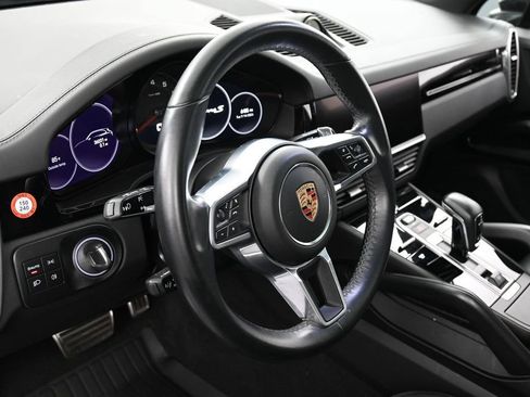 Certified 2023 Porsche Cayenne S Platinum AWD/4WD image 17