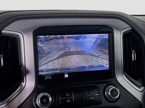 Used 2019 GMC Sierra 1500 SLE w/ SLE Value Package image 19