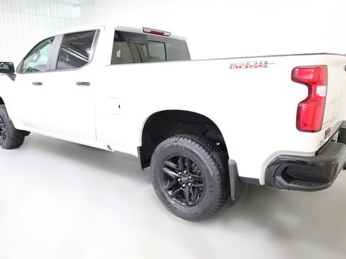 Certified 2021 Chevrolet Silverado 1500 LT Trail Boss w/ Convenience Package II AWD/4WD image 17