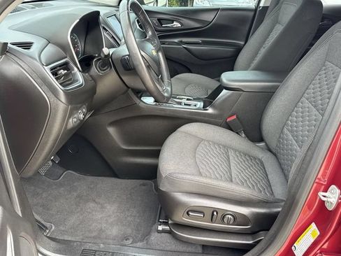 Used 2021 Chevrolet Equinox LT FWD image 18