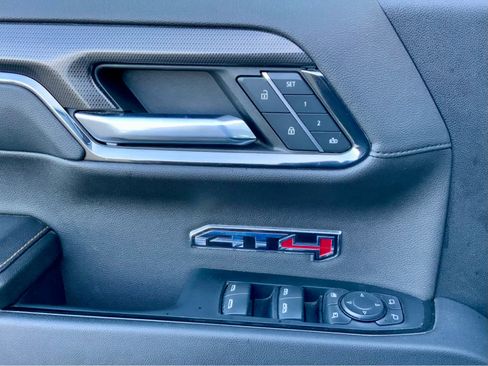 Used 2024 GMC Sierra 1500 AT4 w/ Technology Package image 58