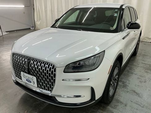 Used 2024 Lincoln Corsair AWD image 7