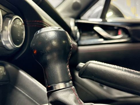 Used 2018 MAZDA MX-5 Miata RF Grand Touring image 18