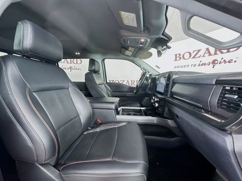 Used 2023 Ford F250 Lariat w/ Chrome Package image 32