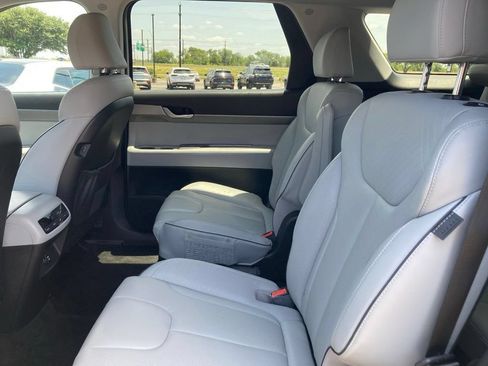 Used 2025 Hyundai Palisade SEL FWD image 11