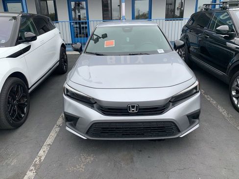 Used 2022 Honda Civic Sport image 3
