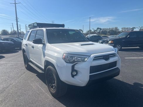 Used 2021 Toyota 4Runner Venture w/ Moonroof Package image 1